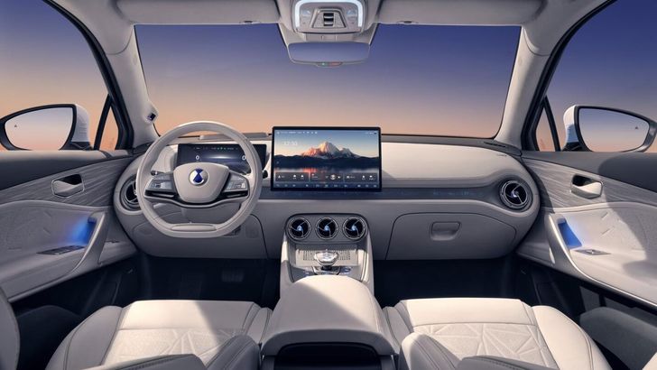 Интерьер Denza N8