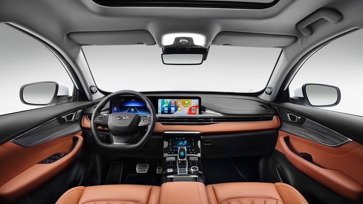 Интерьер Chery Tiggo 8 Pro e+