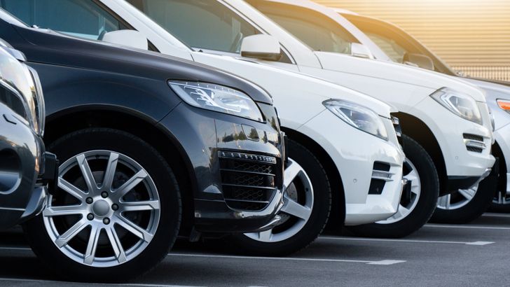 Как правильно торговаться при покупке автомобиля с пробегом. Эксперт все объяснил