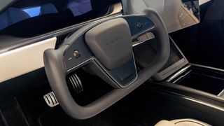 Руль-штурвал Tesla