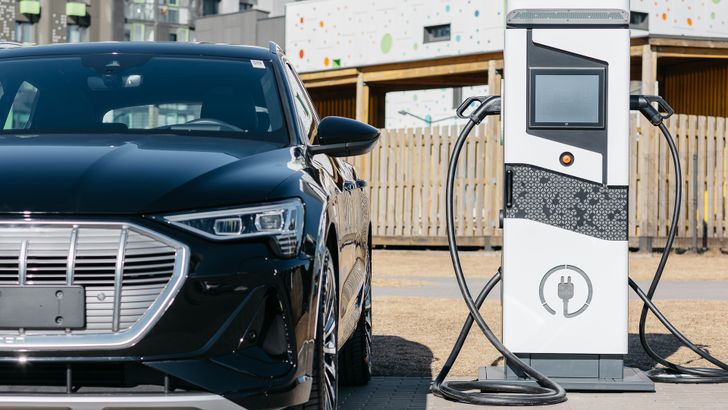 В России появятся отечественные зарядные станции для электрокаров