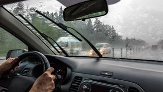 Вождение в дождь