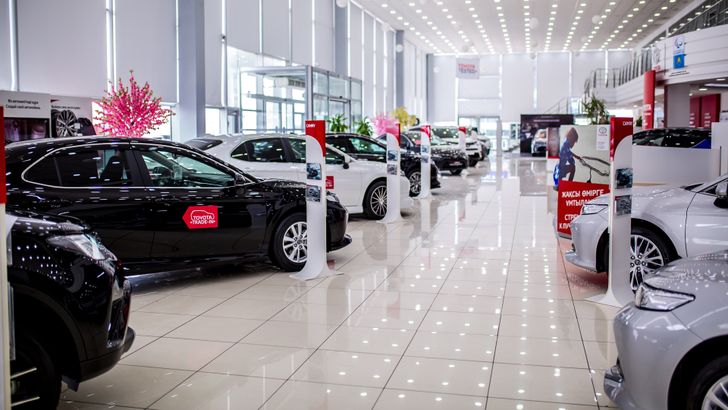 Автосалон Toyota