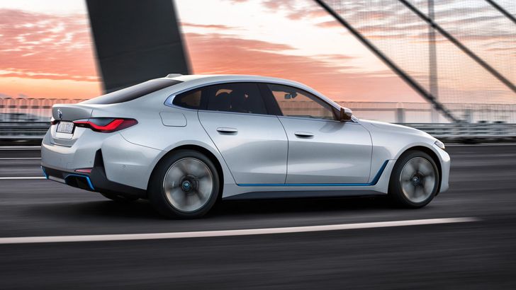 BMW i4