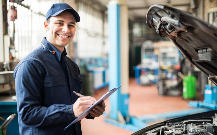 Россиянам стало легче ремонтировать и страховать автомобили