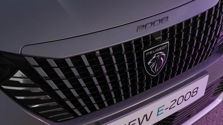 Экстерьер нового Peugeot 2008