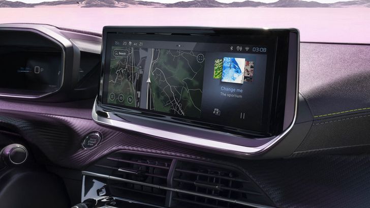 Интерьер нового Peugeot 2008