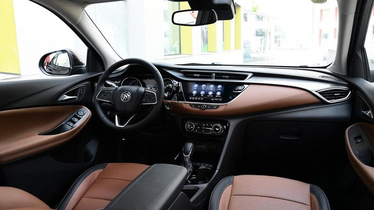 Интерьер Buick Encore GX