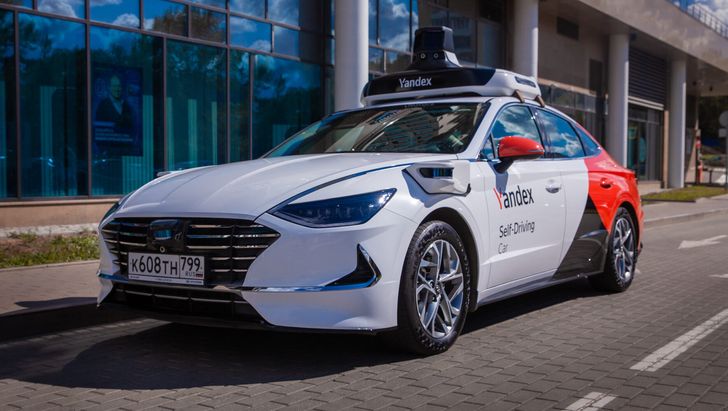 Яндекс запустил в Москве роботакси