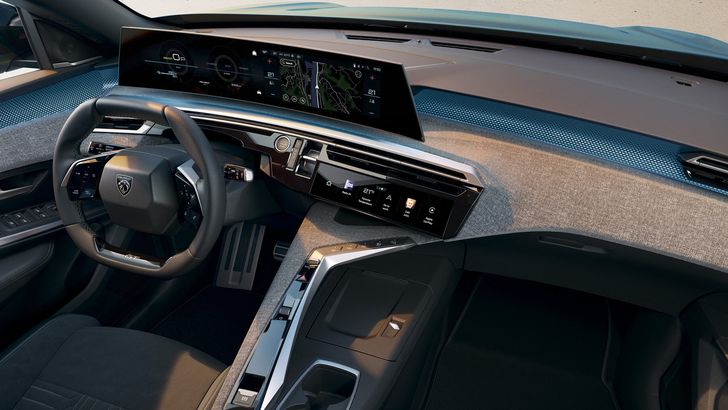 Интерьер Peugeot 3008