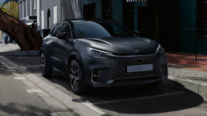 Lexus LBX