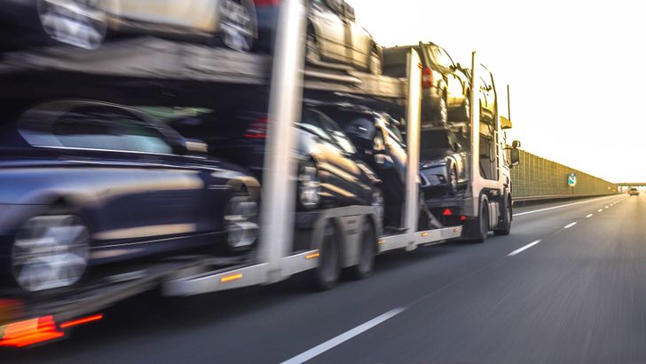 В России рухнул альтернативный импорт автомобилей: минус 40% за 8 месяцев