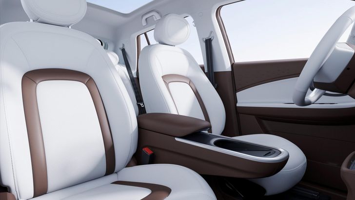 Интерьер Yiwei 3