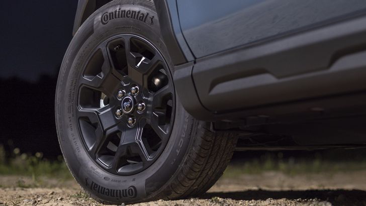 Ford Bronco Sport 2024 года с пакетом Black Appearance