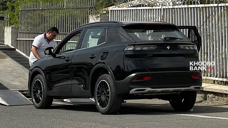 В Иране заметили новый бюджетный кроссовер на платформе Peugeot. Его могут привезти в Россию