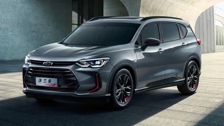 В России появился надежный семиместный Chevrolet, который стоит как «Лада»