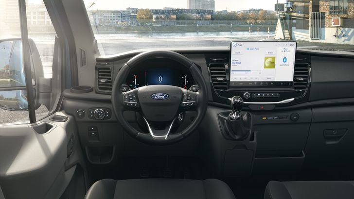 Ford Transit 2024 года