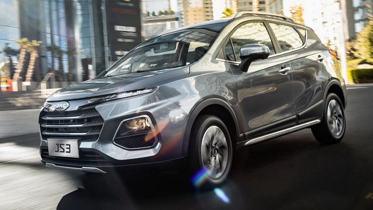 На российский рынок выходит новый недорогой кроссовер