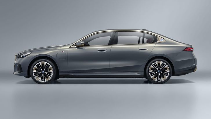 BMW i5 для Китая