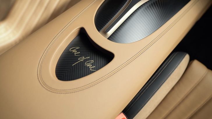 Bugatti Chiron Super Sport «Golden Era»