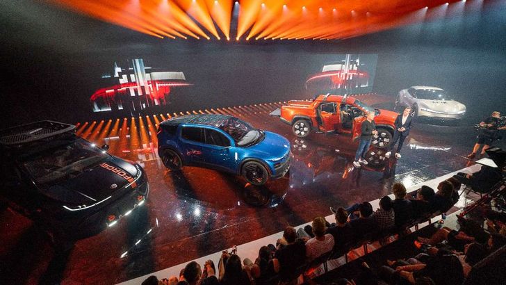 Анонс модельной линейки Fisker