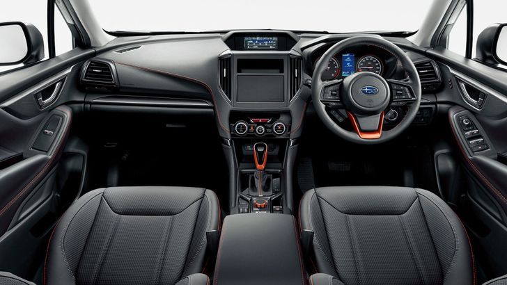 Салон улучшенного Subaru Forester для Японии