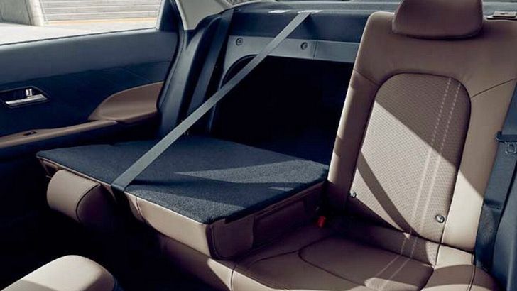 Интерьер Hyundai Accent