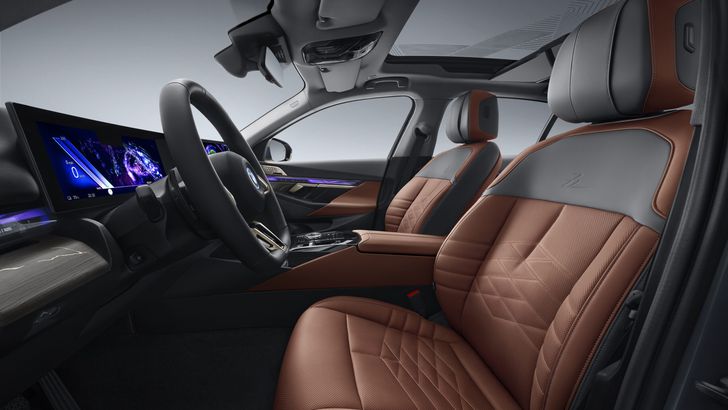 Интерьер BMW i5 для Китая