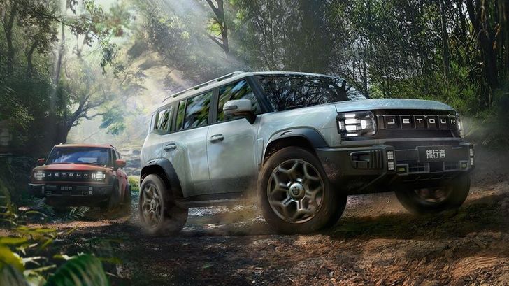 В Китае стартуют продажи внедорожника Jetour Traveler. Он может появиться в России