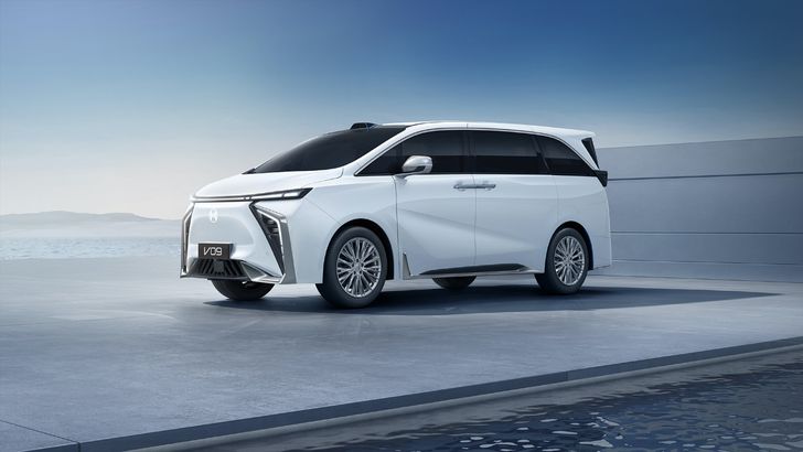 Дебютировал новый электрический минивэн GAC. Сколько он стоит