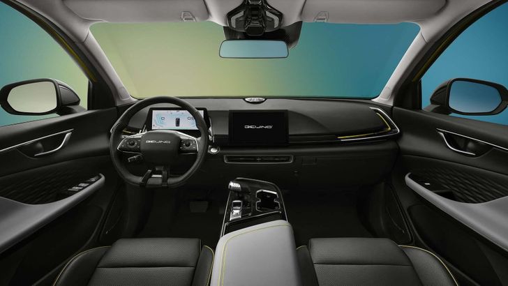 Интерьер BAIC X55