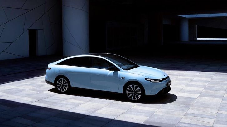 Leapmotor выпустит дальнобойную версию флагманского седана С01