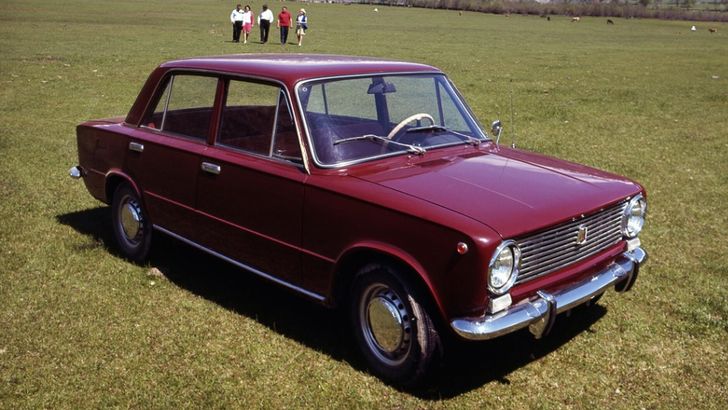 48-летнюю «Копейку» продают дороже новой LADA Vesta. Цена шокирует