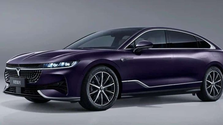 Рассекречена внешность нового гибридного седана Voyah