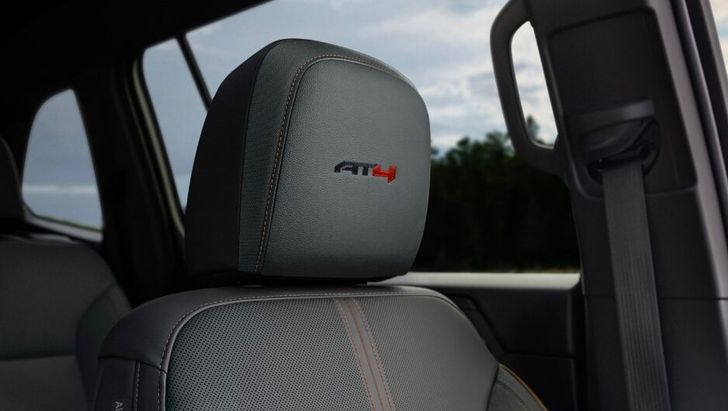 GMC Acadia 2024 года