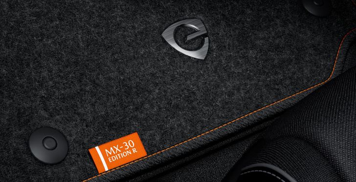 Представлен гибридный кроссовер Mazda MX-30 Rotary-EV с роторным мотором