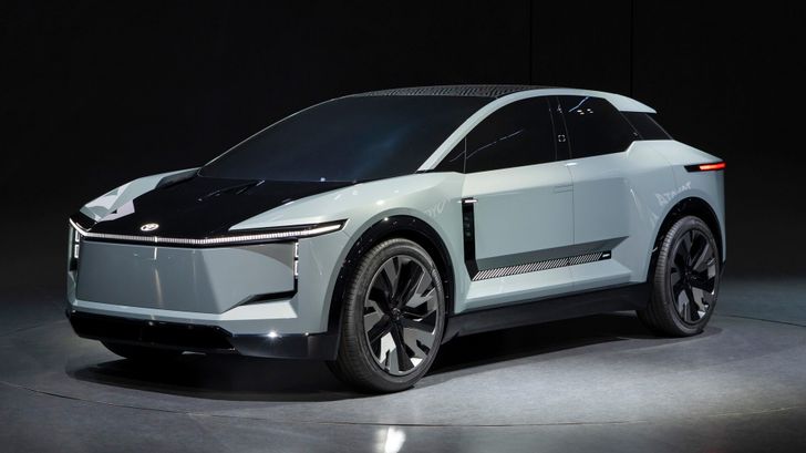 Toyota представила совершенно новый кроссовер с экранами на кузове