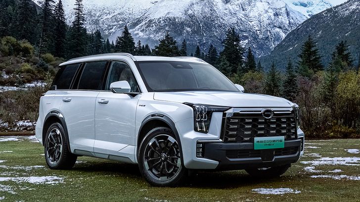 Представлен новый экономичный внедорожник на базе продающегося в России GAC GS8. Сколько он стоит