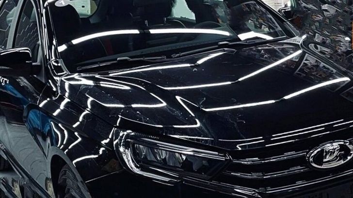 LADA Vesta в черном цвете