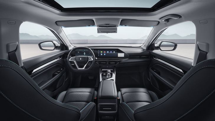 Интерьер Livan S6 Pro