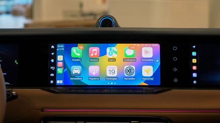 Apple CarPlay в Voyah