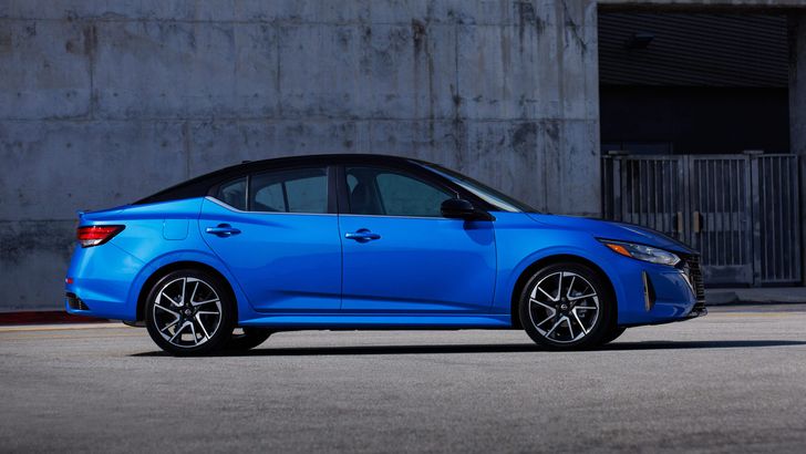 Nissan Sentra 2024 года