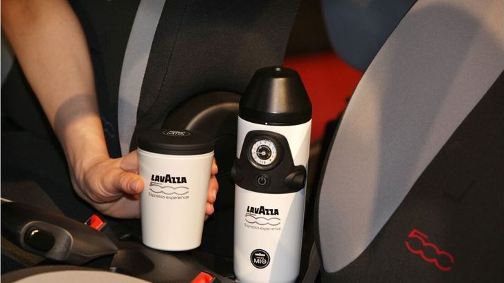 Fiat 500L с кофемашиной Lavazza