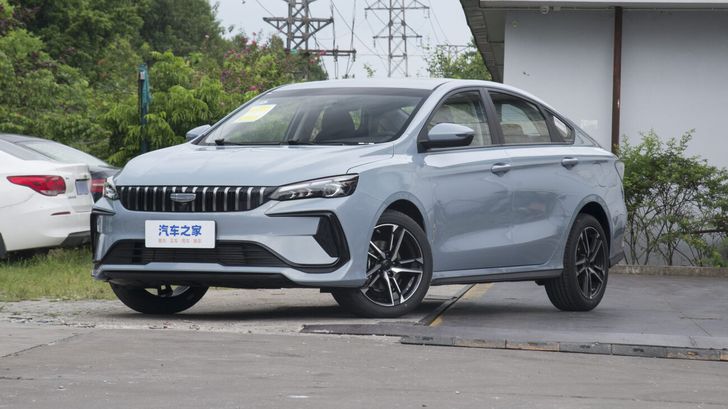 В России появился новый седан Geely, который чуть дороже «Соляриса»