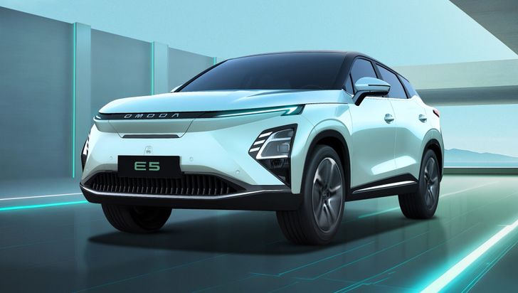 Появились подробности о первом электромобиле Omoda, который скоро появится в России