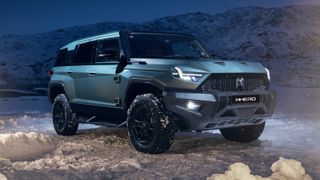 Внедорожник M-Hero