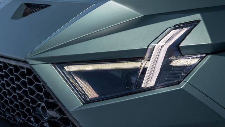 Внедорожник M-Hero