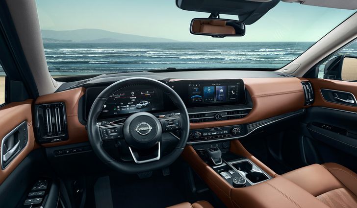 Интерьер Nissan Pathfinder для Китая