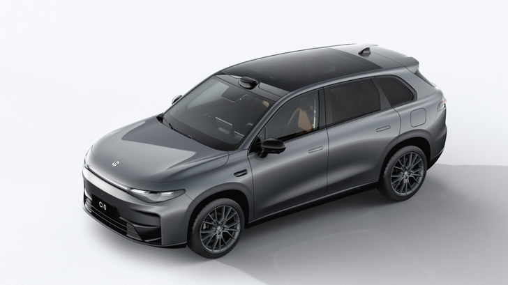 В Китае стартуют продажи нового электрического кроссовера Leapmotor C10