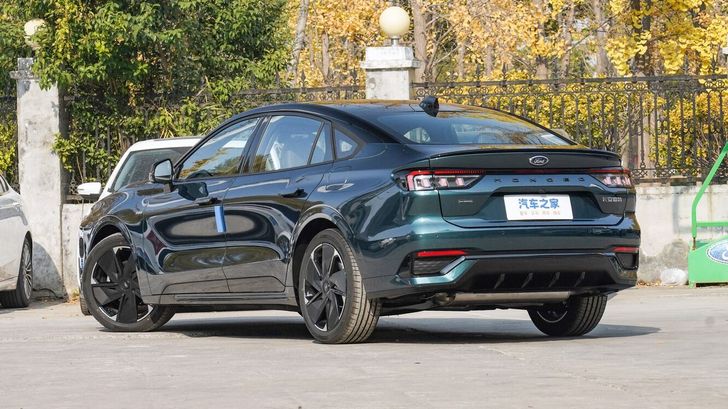 Гибридный Ford Mondeo